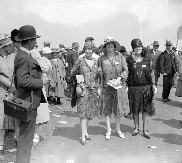 https://shop.memorylane.co.uk/p/767/fashion-royal-ascot-june-1927-ladies-day-21576554.jpg.webp