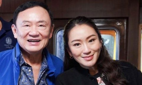 thaksinunging21.jpg