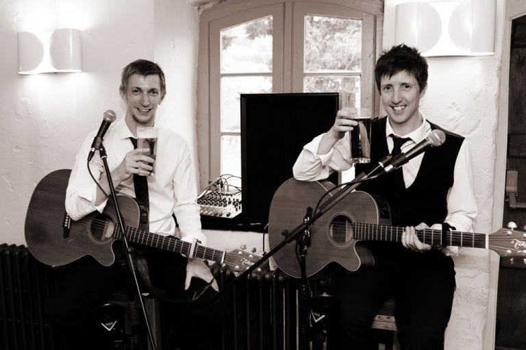The Moon Loungers Wedding Band - Lee Niel Photography