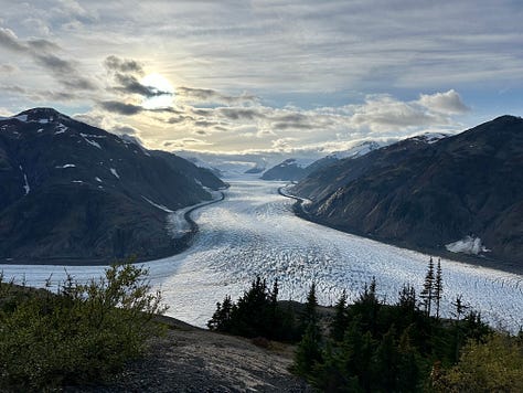 Photos of Mountain landscapes in Alaska and the Yukon