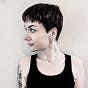 sian | writer & book critic's avatar