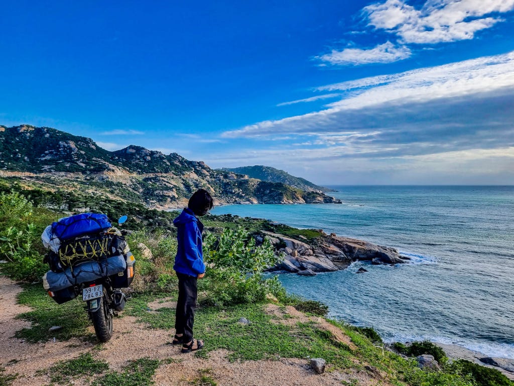 Cảnh biển Mũi Dinh buổi sáng Cảnh biển Mũi Dinh buổi sáng