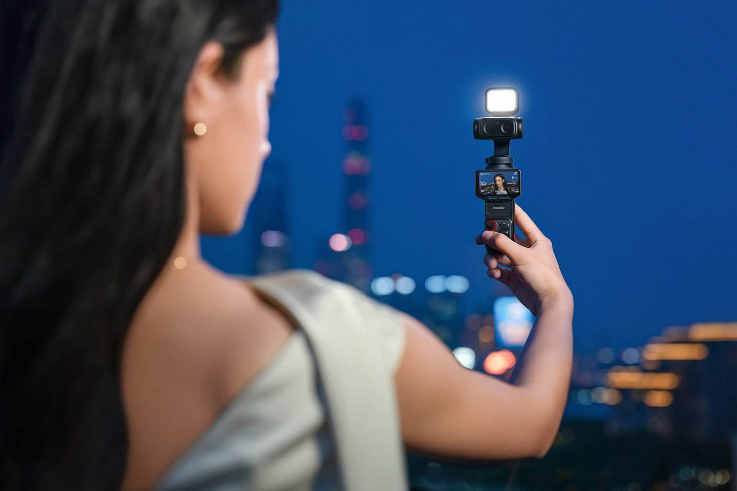 Insta360 Luna Ultra at night Insta360 Luna Ultra at night