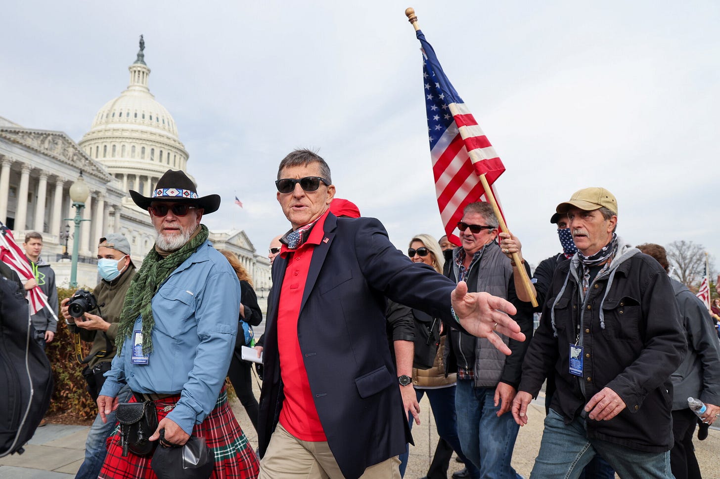 Michael Flynn Re-emerges Pushing QAnon, Stolen 2020 Election Lies - The New  York Times