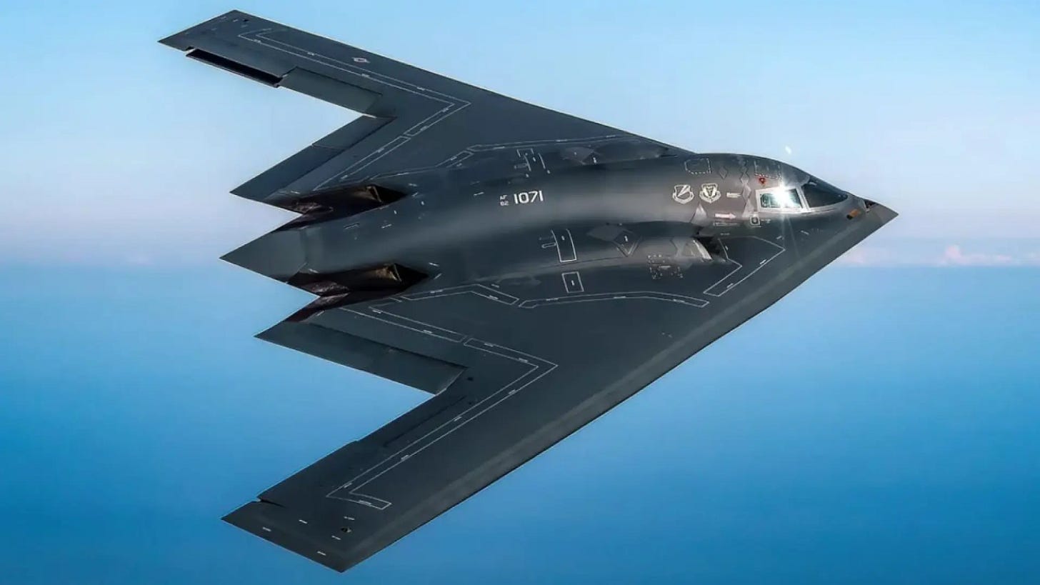 El bombardero B-2 dispara su primer misil furtivo de largo ...