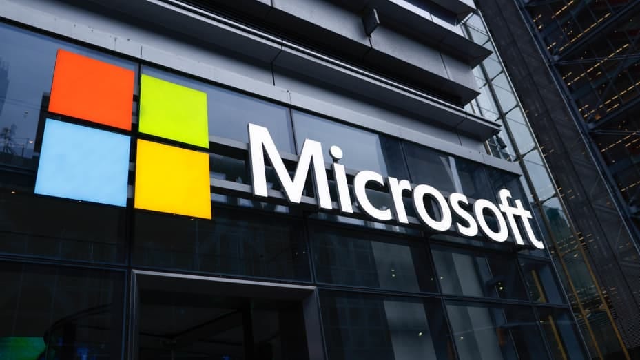 NEW YORK, NY - JANUARY 29: Exterior view of the Microsoft Times Square building on January 29, 2023 in New York City. Microsoft reports their fiscal Q2 24 financial results after the closing bell on Tuesday, January 30 (Photo by Kena Betancur/VIEWpress)