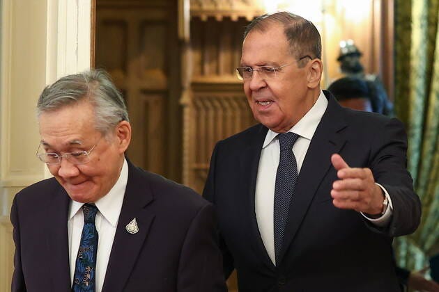 MOSCOW, RUSSIA SEPTEMBER 6, 2022 Thailand s Foreign Minister Don  Pramudwinai (L) and his Russian coun