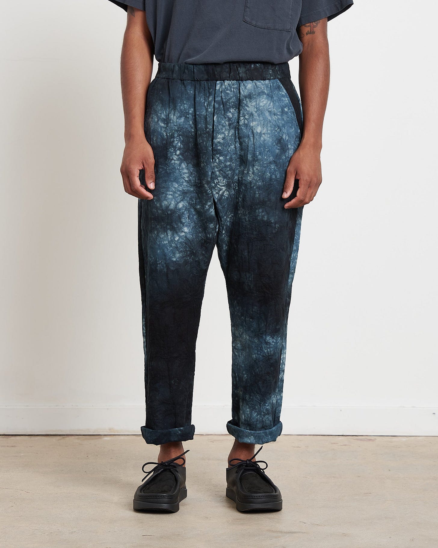 Carbonate Dye Yoyogi Pant in Navy
