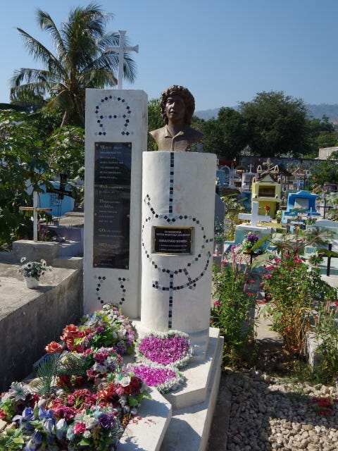 https://www.dark-tourism.com/index.php/1022-santa-cruz-cemetery#p