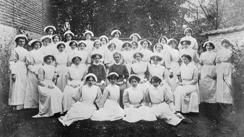 Edith Cavell with nursing students at the training hospital in Brussels, pre-1914. Edith Cavell with nursing students at the training hospital in Brussels, pre-1914.