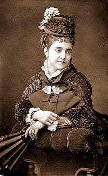 Adelina Patti (carte de visite).jpg Adelina Patti (carte de visite).jpg