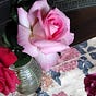 rose lady's avatar