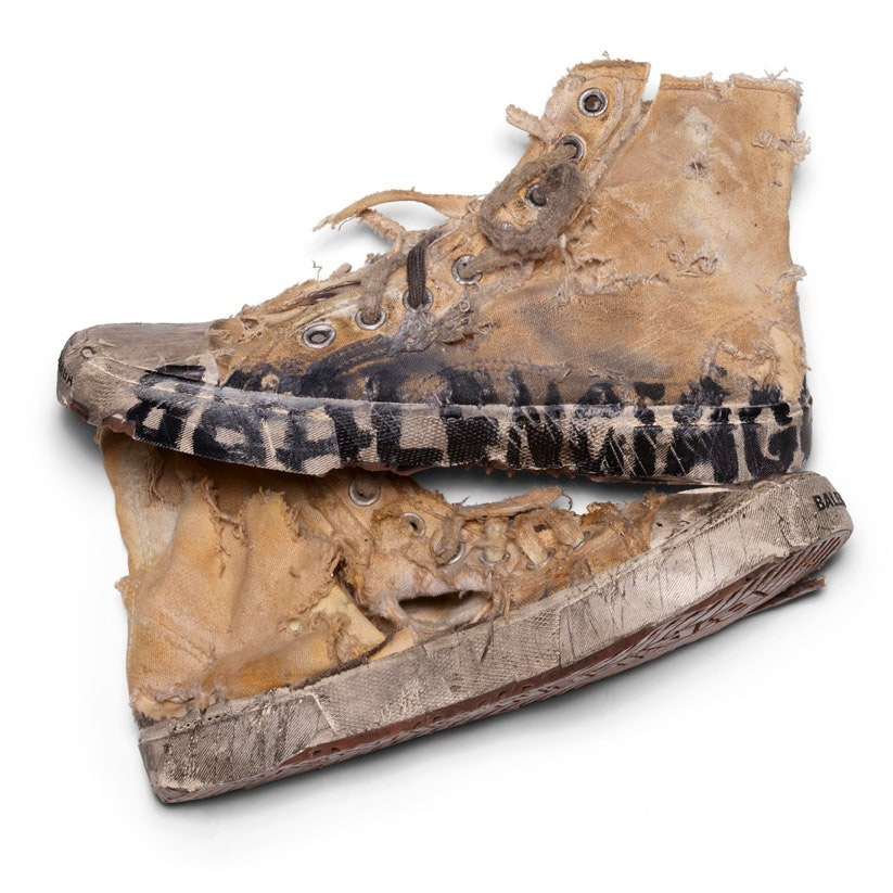 Why Are We All Obsessed With Dirty Sneakers Again? | Vogue