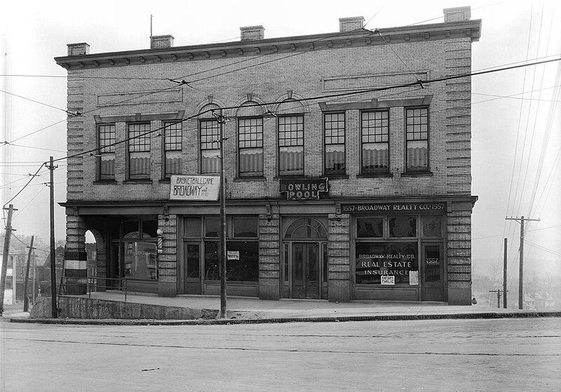 1930 photo of the building, which was built in 1901.