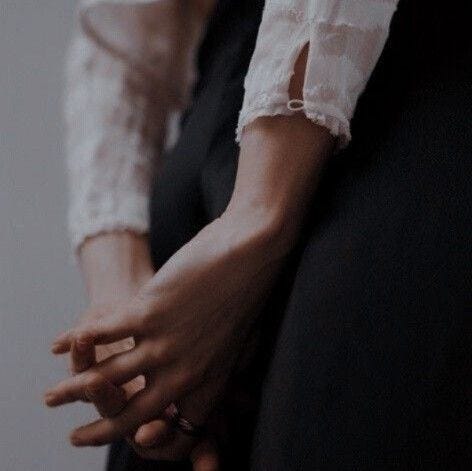 No photo description available.