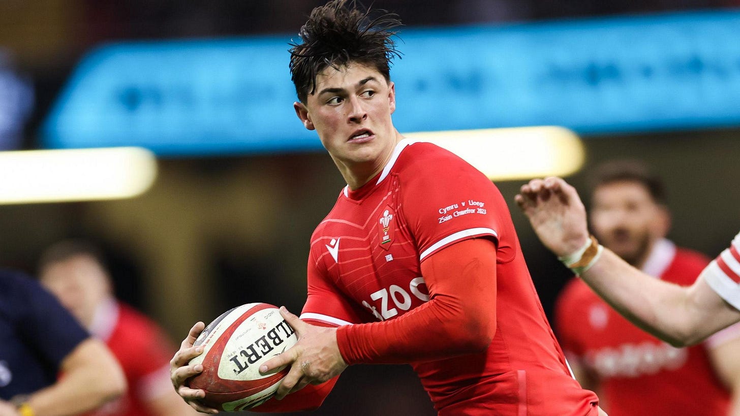 Louis Rees-Zammit: Wales open to winger's return in autumn series - BBC  Sport