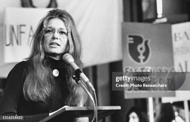 281 Gloria Steinem 1970s Stock Photos, High-Res Pictures, and Images - Getty Images 281 Gloria Steinem 1970s Stock Photos, High-Res Pictures, and Images - Getty Images