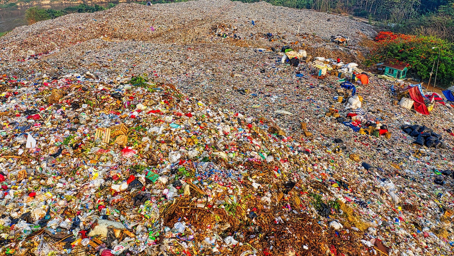 Food waste/ Image of landfill