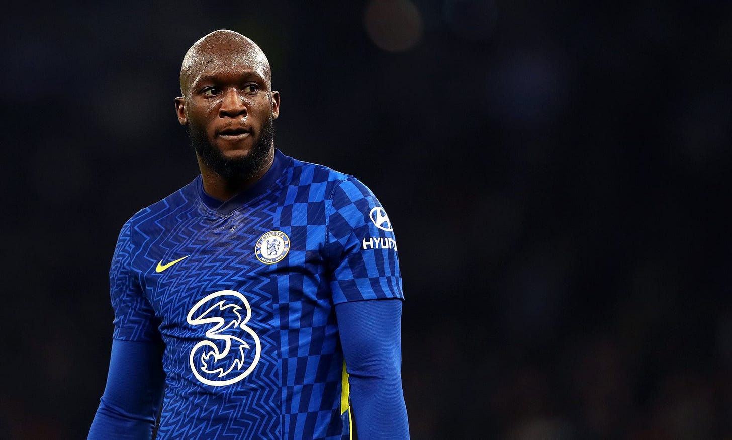 Romelu Lukaku can only leave Chelsea on LOAN with a 'normalised salary'  largely funded by the Blues | Daily Mail Online