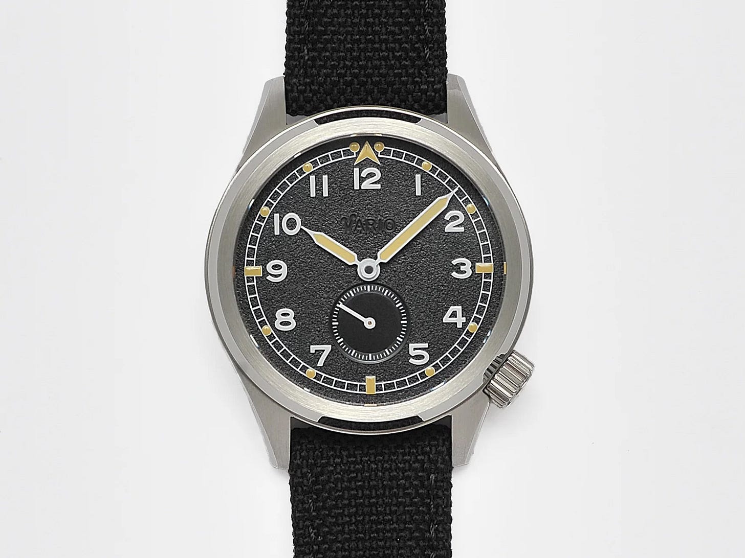 Vario 1945 D12 tool watch