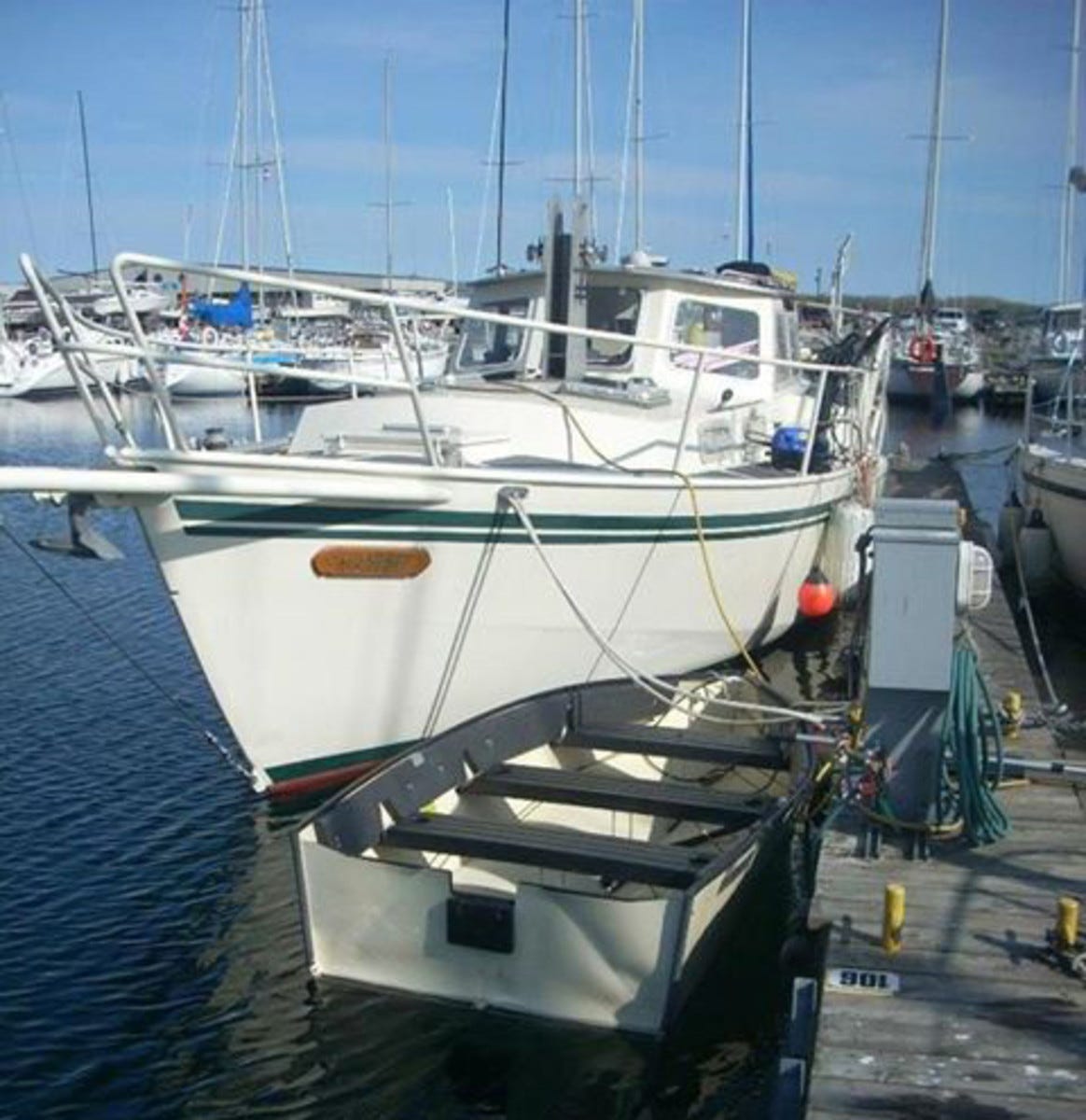 Friedman designed this Kodiak Cruiser 41 in 1982 for a private client. Hartmut Geisenhause built the boat in western Ontario.