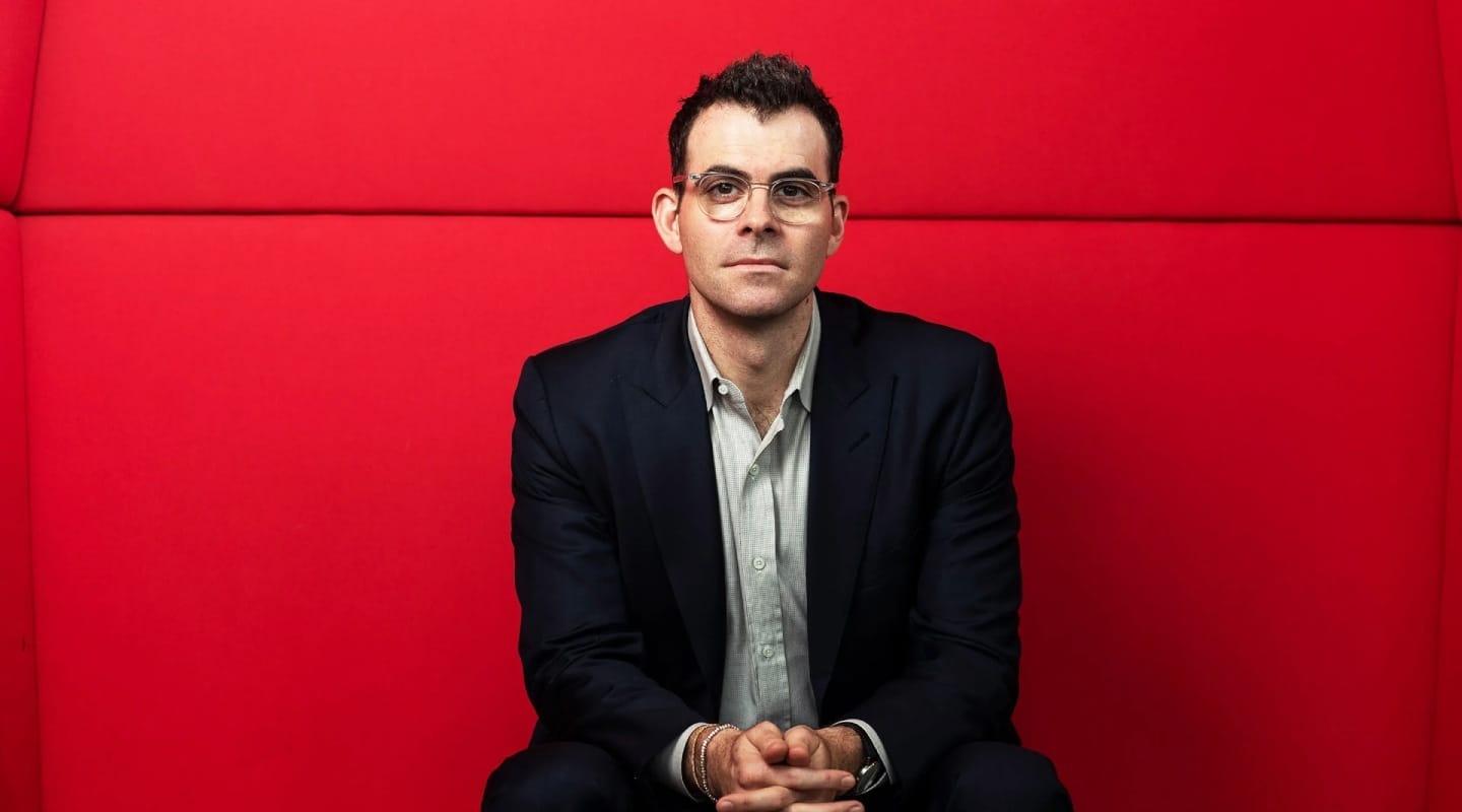 Biografías Tech: Adam Mosseri - by Sheroll Agelviz