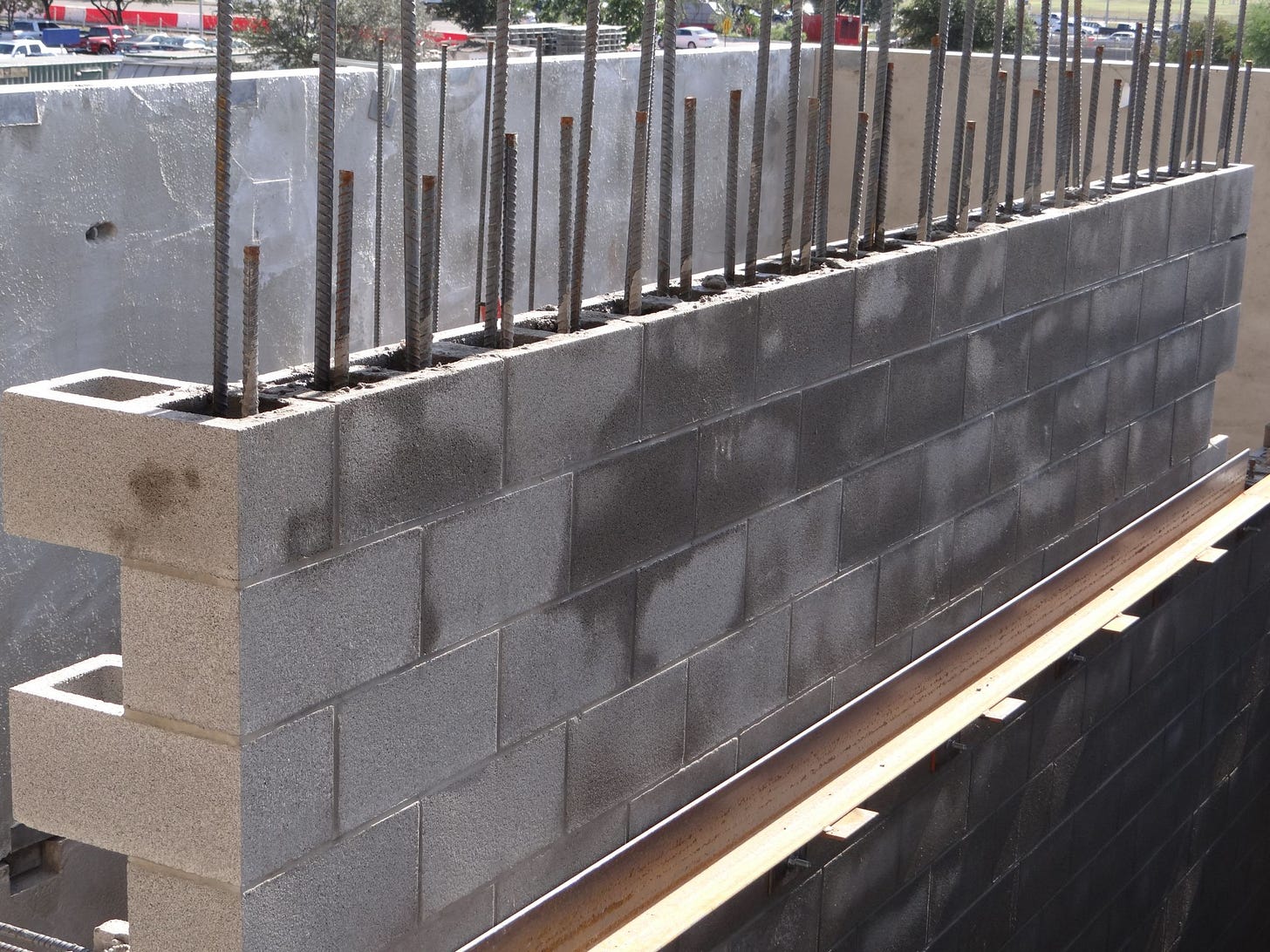 Durable Waterproofing for Concrete Masonry Walls: Redundancy required - Construction Specifier Durable Waterproofing for Concrete Masonry Walls: Redundancy required - Construction Specifier