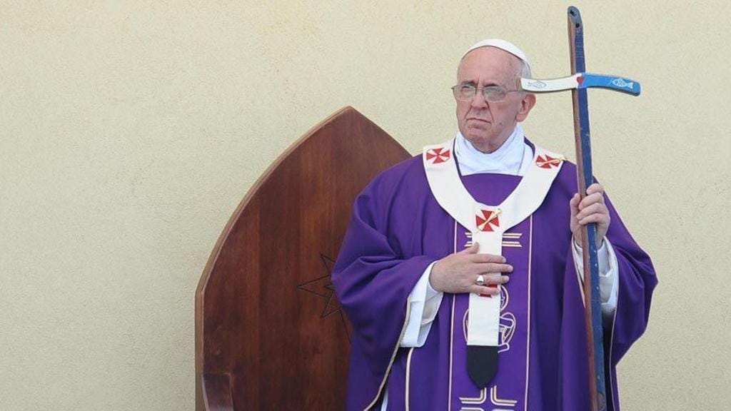 Pope: Migrants are symbols of all those rejected by society – Archdiocese  of Malta