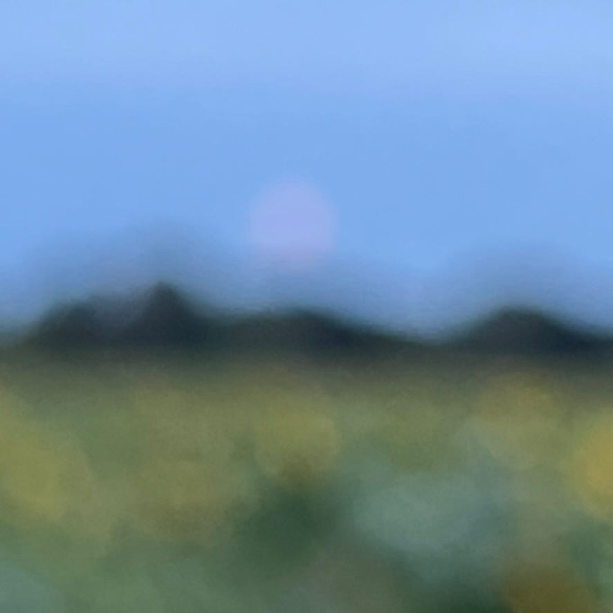 Very blurry photo of the moon