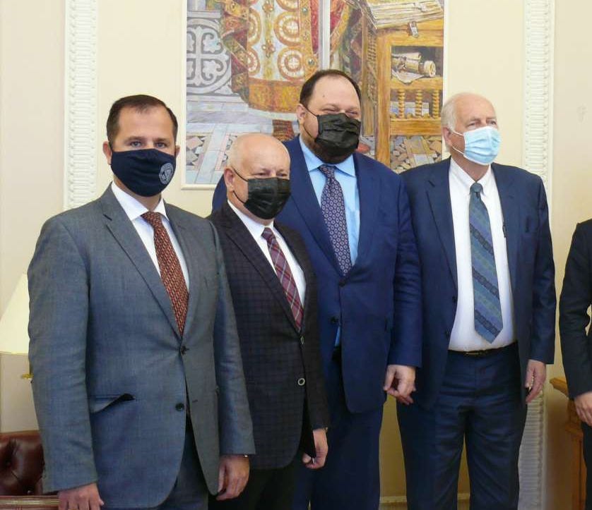 https://www.rada.gov.ua/images/stefanchuk_meeting/101121%D1%96%D0%B56.jpg