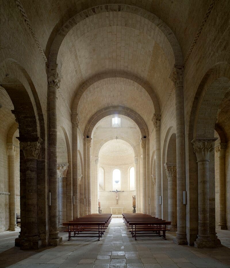 Central nave
