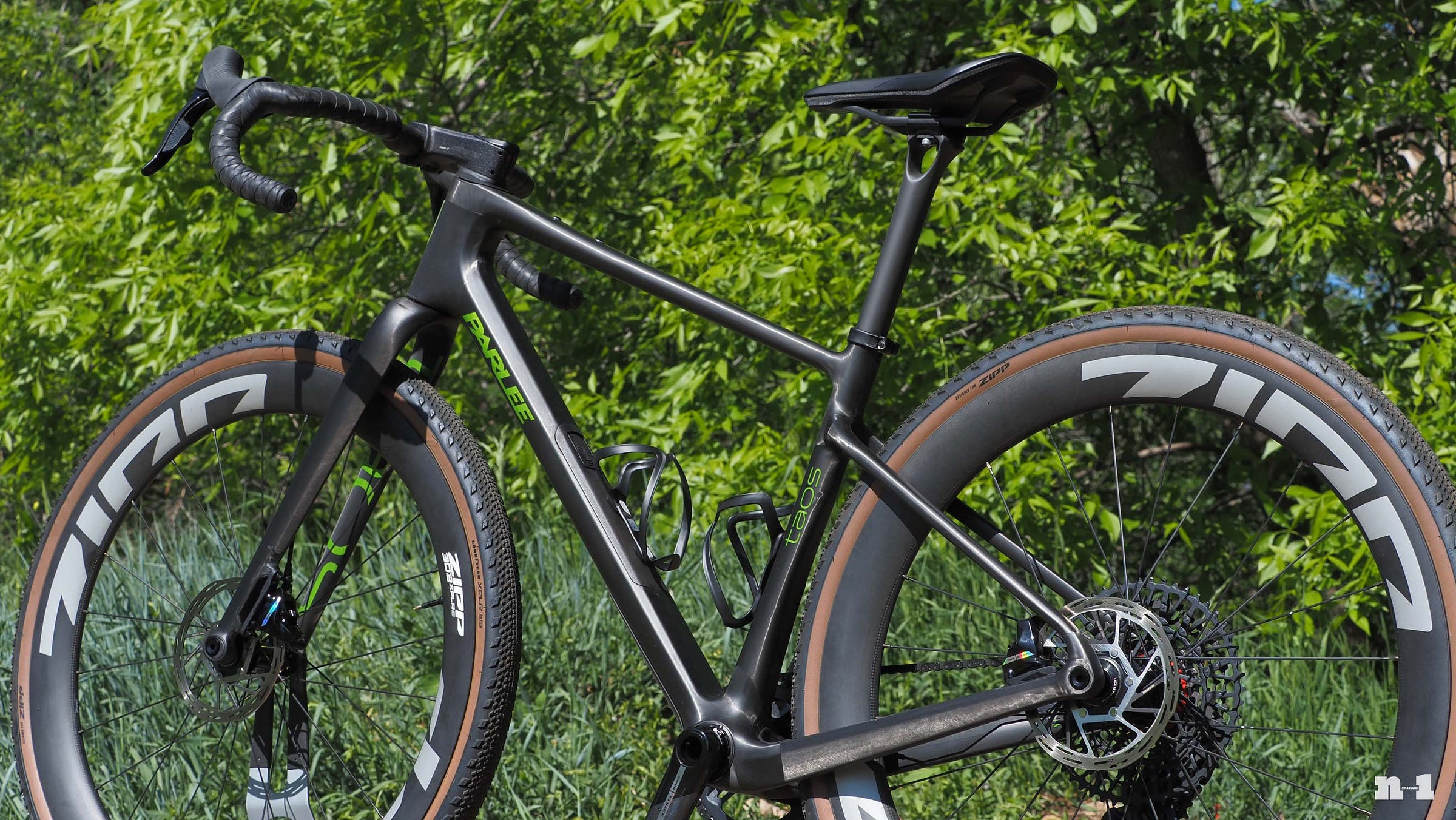Parlee Taos gravel bike non-driveside view
