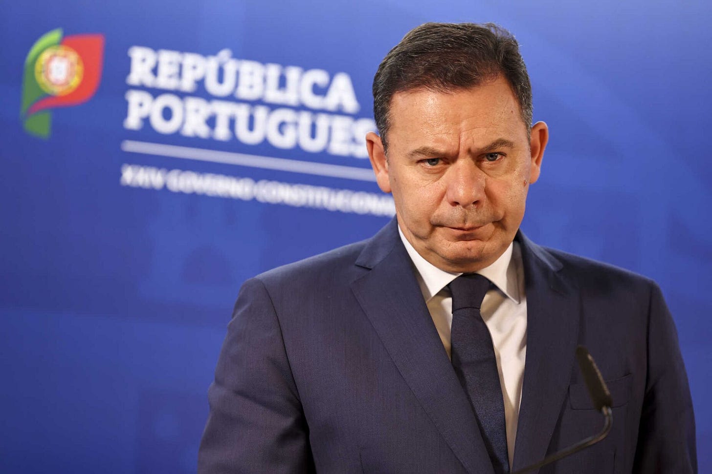 Luís Montenegro admite moção de confiança ao Governo