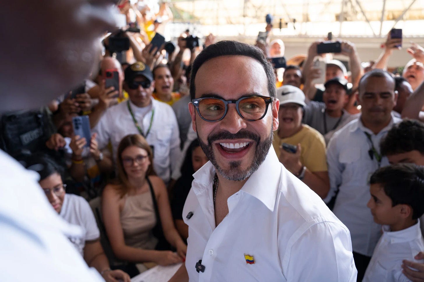Donald Trump Endorses Abelardo de la Espriella Ahead of Colombia Runoff  Election - Bloomberg
