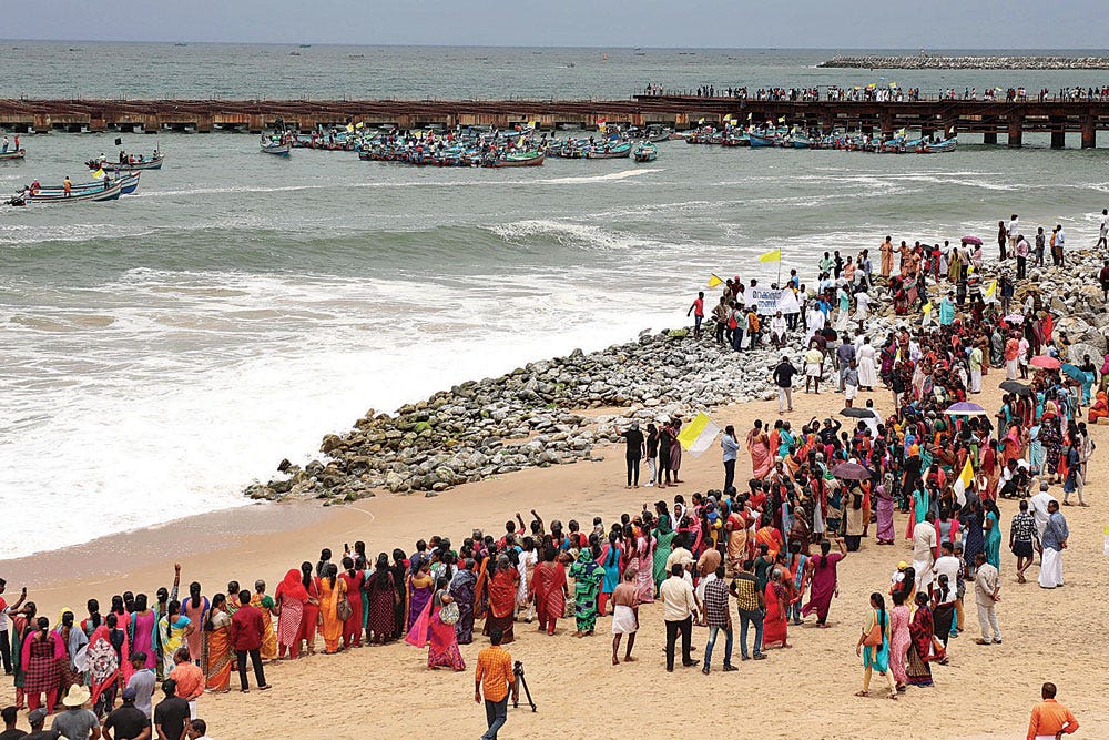 Vizhinjam Part 1: A fight for survival by Kerala's fishing communities -  Adani Watch