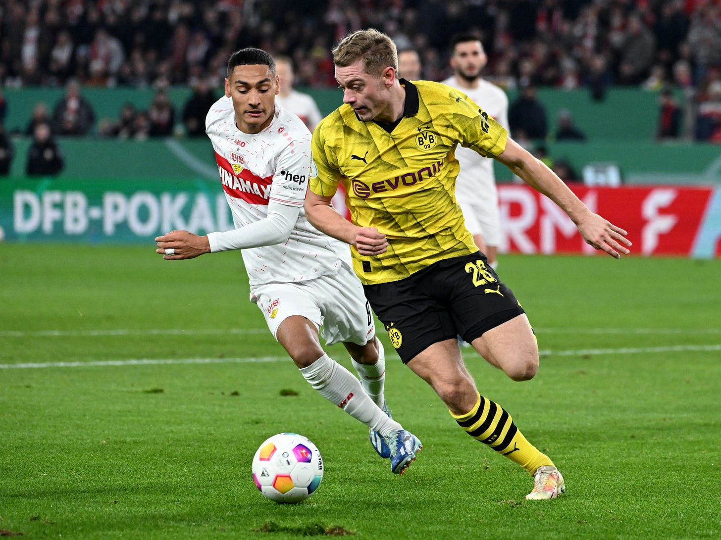 Stuttgart power past Dortmund 2-0 to reach German Cup last eight | Reuters