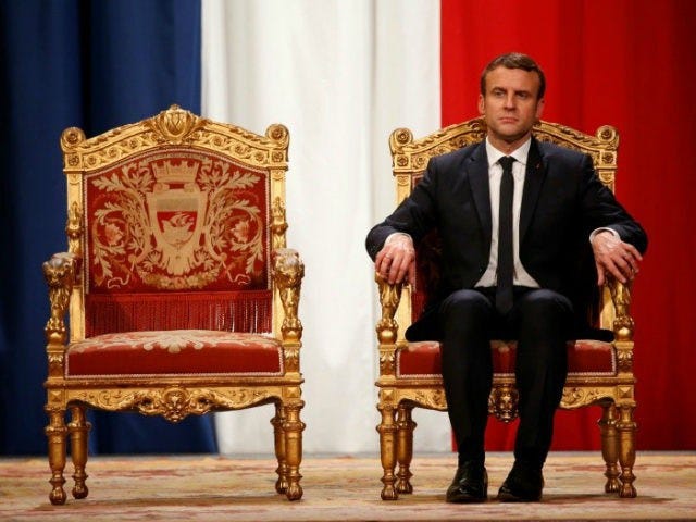 macronthrone-640x480 macronthrone-640x480