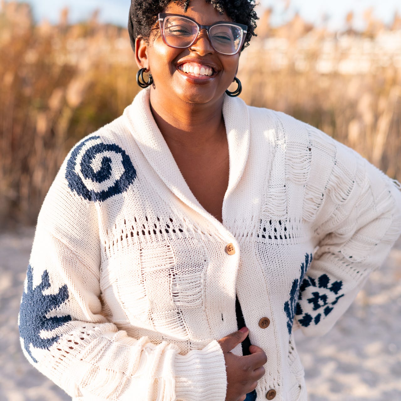 Liz Bullard Writes Substack- Author | Coach | Avid Reader