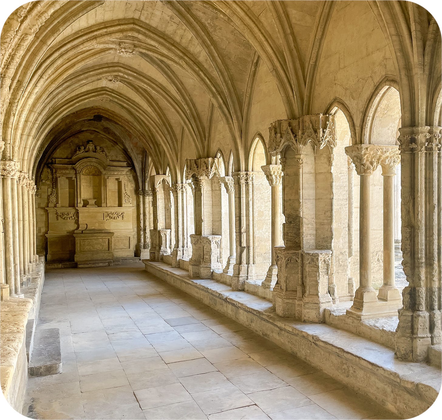 Cloister in Provence. Arles, France
