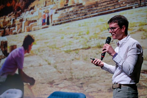 Photos from Brian Muraresku's talk at PAUA Paris 2023