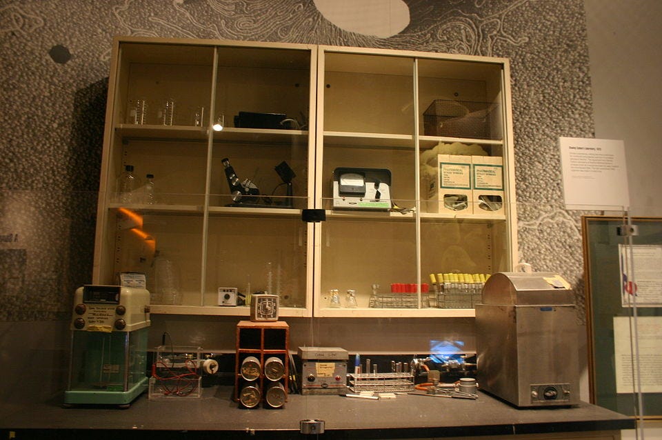 File:Stanley Norman Cohen's Genetic Engineering Laboratory, 1973 - NMAH.jpg File:Stanley Norman Cohen's Genetic Engineering Laboratory, 1973 - NMAH.jpg