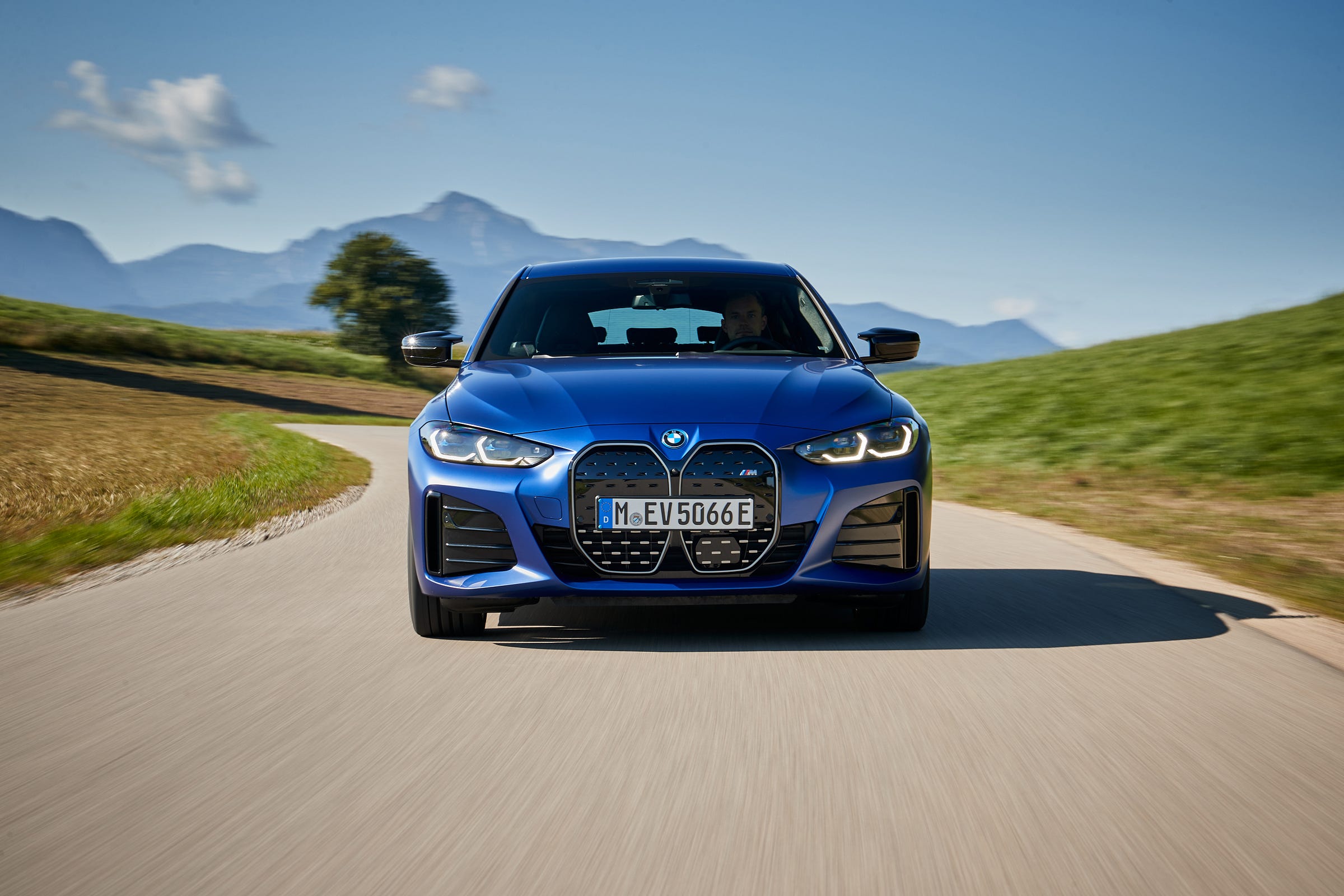 2022 BMW i4