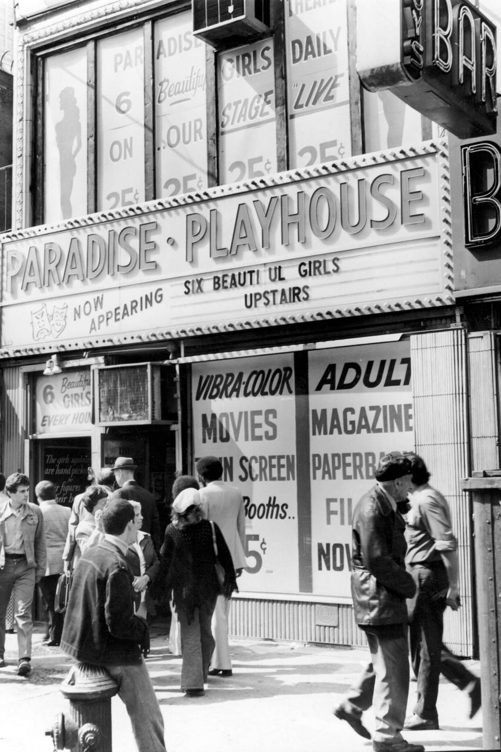 A classic NYC subway platform, capturing the city's unique underground pulse in the 70s. A classic NYC subway platform, capturing the city's unique underground pulse in the 70s.