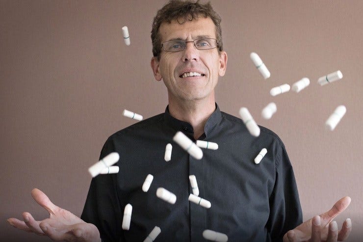 Schrijver Peter de Vroed. Foto: Joyce van Belkom Schrijver Peter de Vroed. Foto: Joyce van Belkom