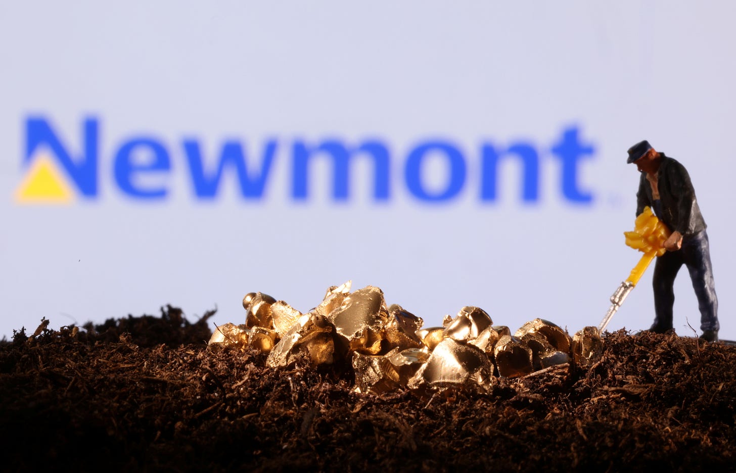 Newmont's restructuring impacts 16% of jobs in the company, memo shows | Reuters Newmont's restructuring impacts 16% of jobs in the company, memo shows | Reuters