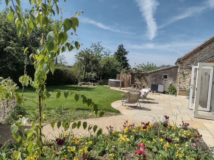 What happens on a Mindful Living Retreat?