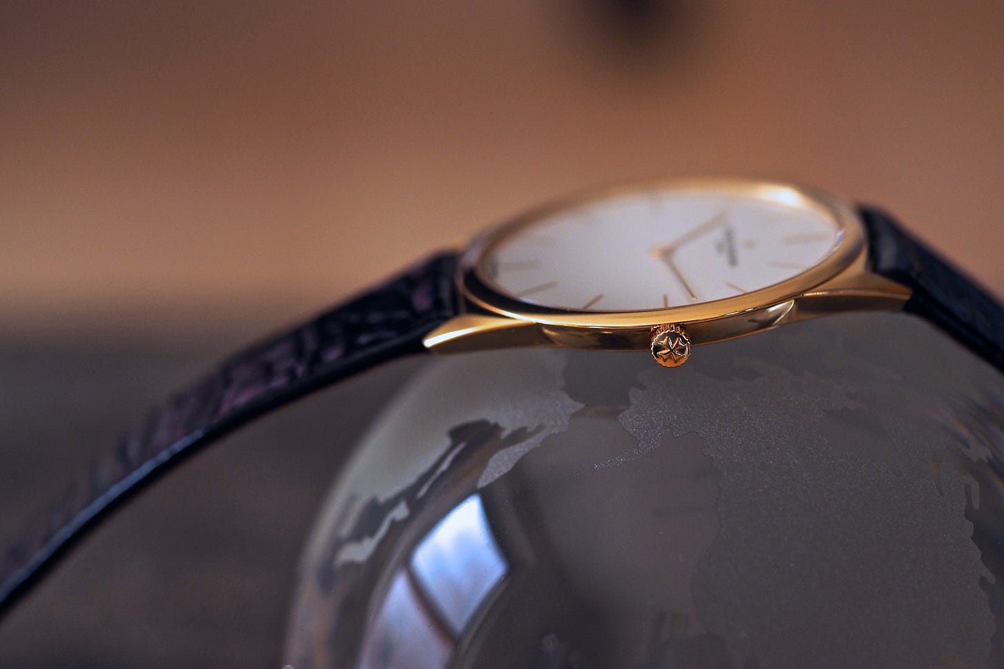 Hands-On: The Vacheron Constantin Historiques Ultra-Fine 1955 - Hodinkee