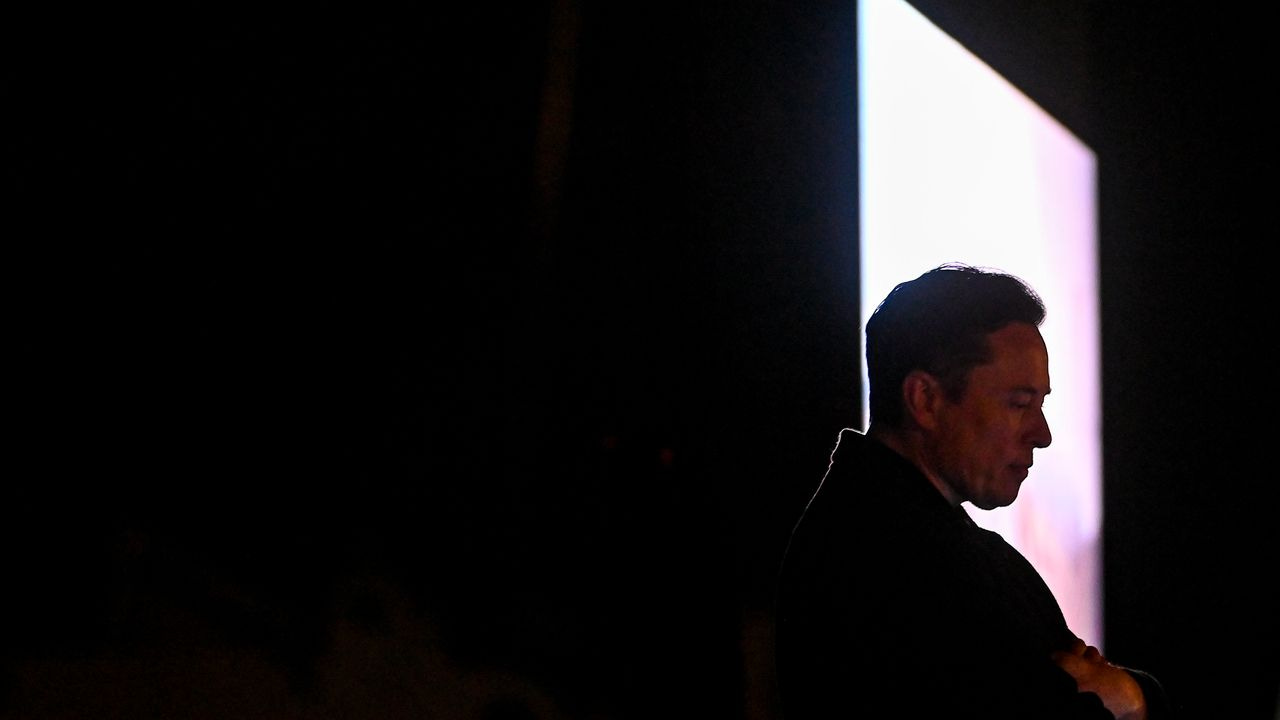 Elon Musk Says Twitter Won't Be 'Free-for-All Hellscape,' Addressing Advertisers' Concerns - WSJ Elon Musk Says Twitter Won't Be 'Free-for-All Hellscape,' Addressing Advertisers' Concerns - WSJ