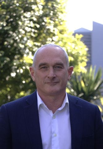 Portrait photo of Dr. Paul Winton Portrait photo of Dr. Paul Winton