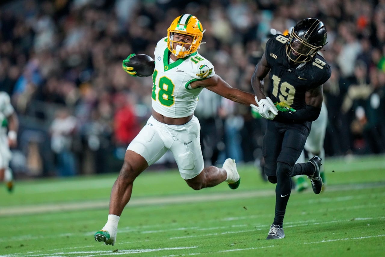 Tight end Kenyon Sadiq's role continues to grow for No. 1 Oregon football - oregonlive.com Tight end Kenyon Sadiq's role continues to grow for No. 1 Oregon football - oregonlive.com